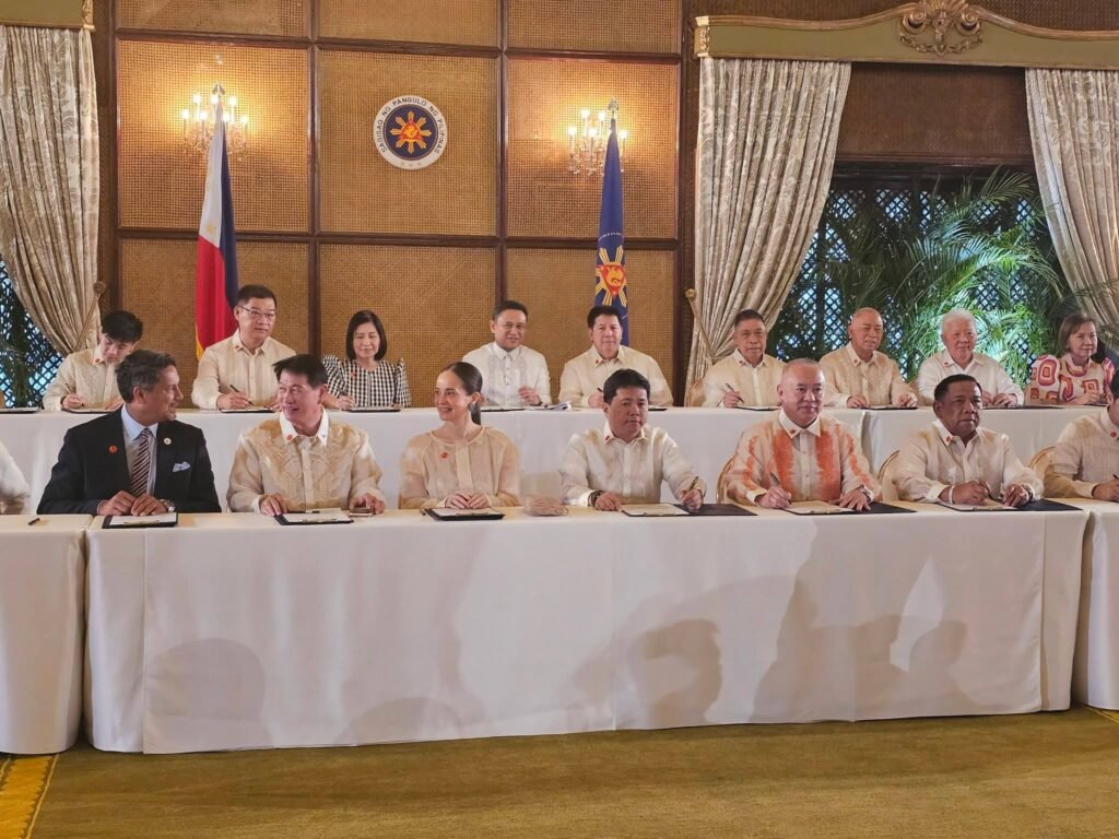 Malacañang, LGUs Align Budget to Accelerate Grassroots Development misocc mayors (1)