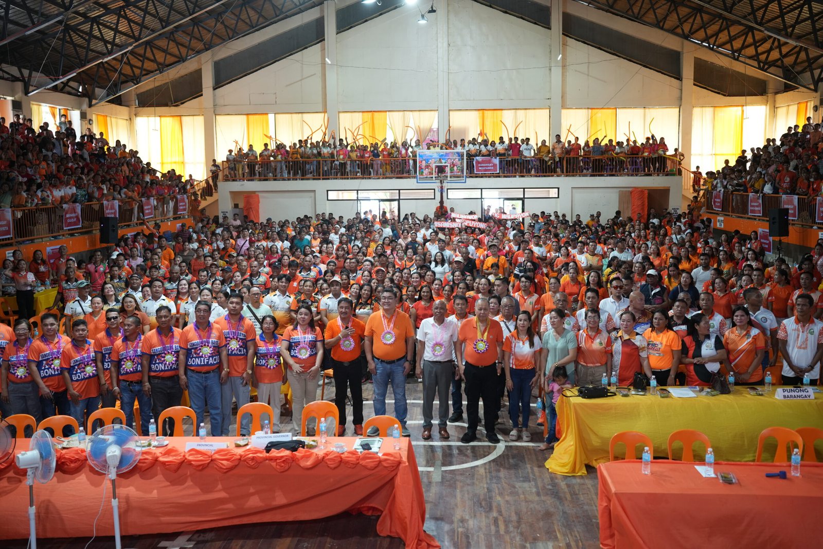 Officials and personnel of the Provincial Government of Misamis Occidental gather during the completion of the Pamaskong Handog 2025 distribution, marking the successful delivery of Christmas assistance packages to communities across the province. The initiative reflects the provincial government's commitment to spreading hope and support to Misamisnons during the holiday season.